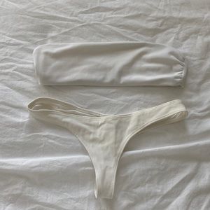 Coulbourne Bikini Set